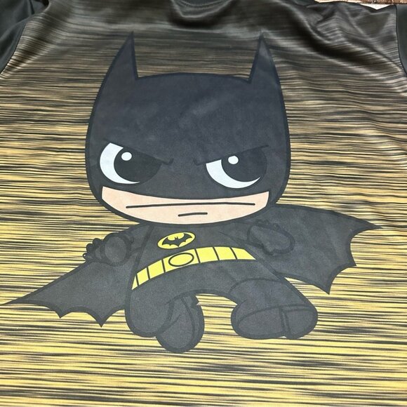 Men’s DC Comics  Batman Graphic Black/Yellow  Shirt - Size XL - Picture 6 of 9